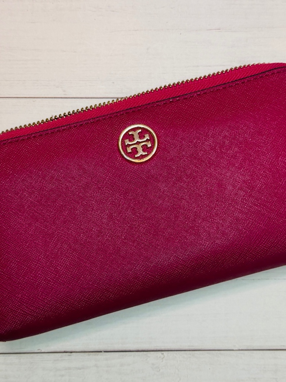 Tory Burch Robinson Saffiano Leather Zip Around Continental Wallet Hot Pink